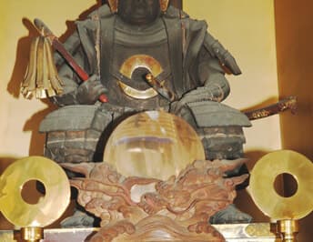 清正公像